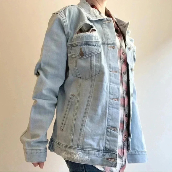 Urban Outfitters Neon Blonde Jean Jacket Light Wash Denim Distressed Blue Small - Picture 12 of 16
